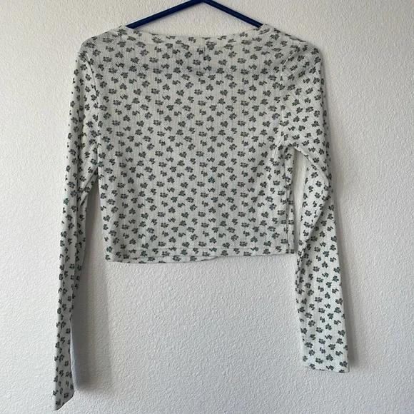 Adorable Cider Floral Pattern Long Sleeve Crop, Small - Picture 6 of 9